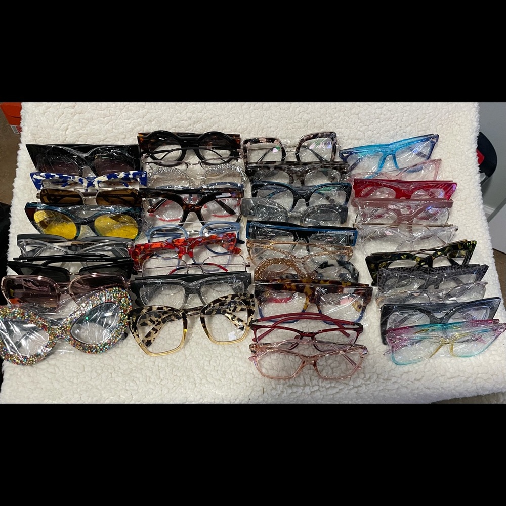 Lot of 40 Frame glasses